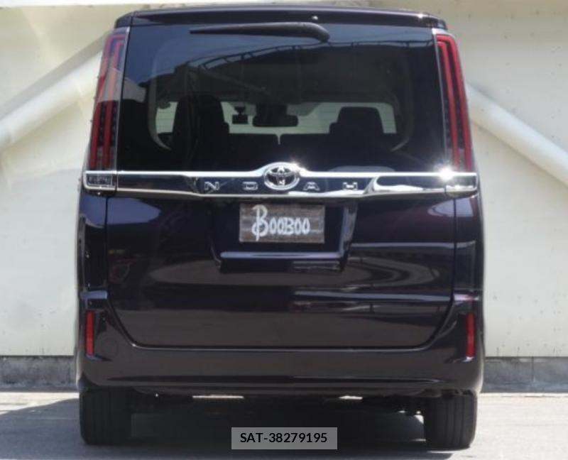 Toyota NOAH 2020 1679400-4