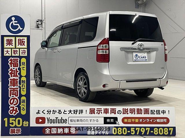Toyota NOAH 2013-03 2083695-14