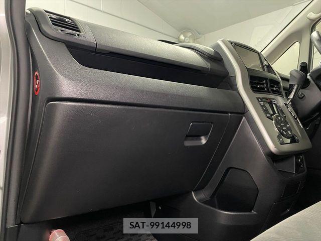 Toyota NOAH 2013-03 2083695-19