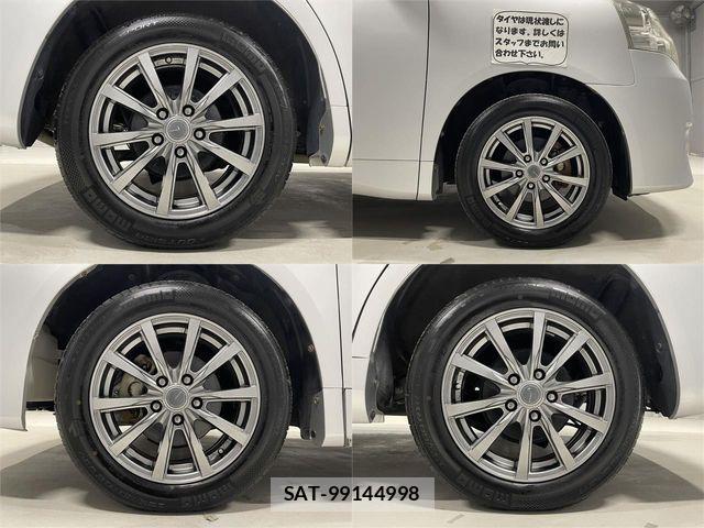 Toyota NOAH 2013-03 2083695-24