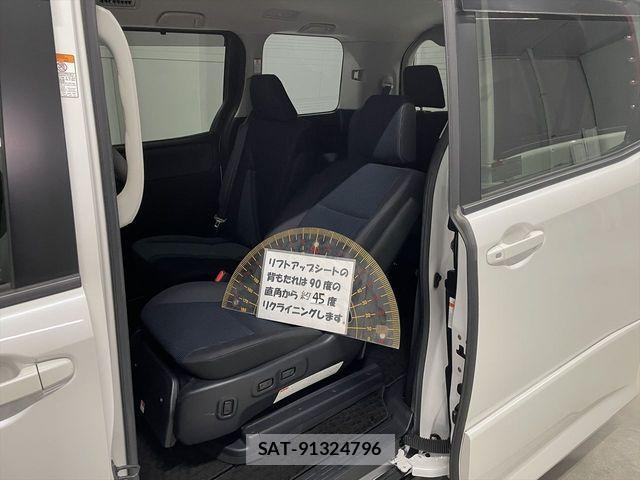 Toyota NOAH 2016-10 2249997-10