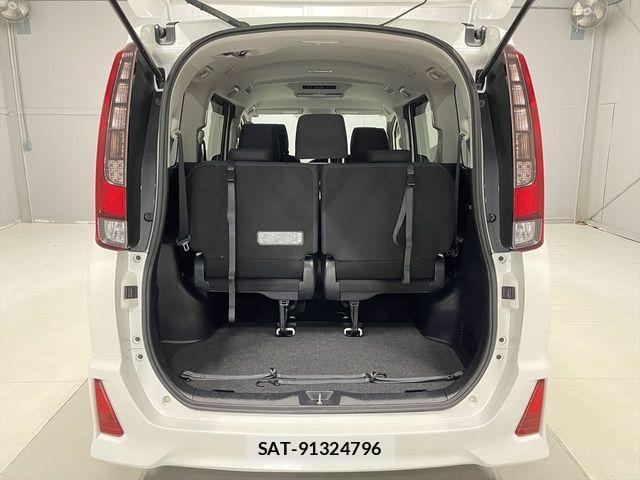 Toyota NOAH 2016-10 2249997-11