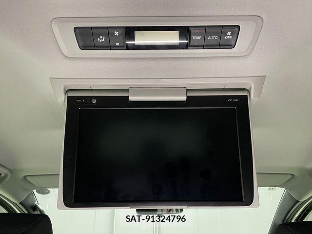 Toyota NOAH 2016-10 2249997-13