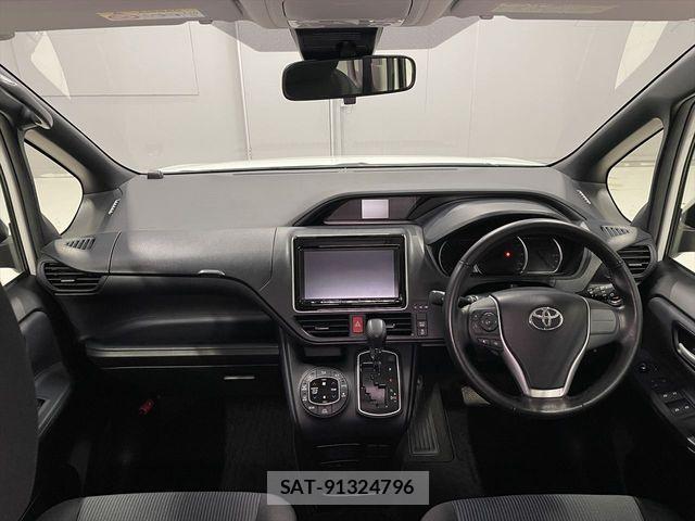Toyota NOAH 2016-10 2249997-14