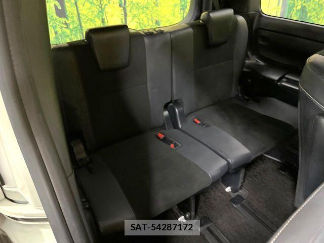 Toyota NOAH 2019-03 3381622-9