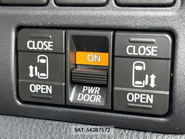 Toyota NOAH 2019-03 3381622-3