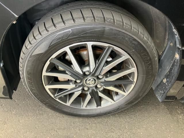 Toyota NOAH 2016-10 3678142-9
