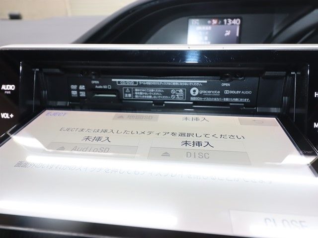 Toyota NOAH 2019-04 3678075-17