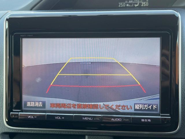 Toyota NOAH 2015-05 3678115-3
