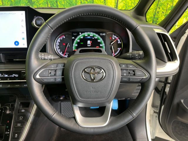 Toyota NOAH 2022-11 3678038-11