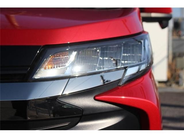Toyota NOAH 2022-09 3678056-16