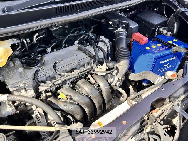 Toyota NOAH 2016-10 4046313-27