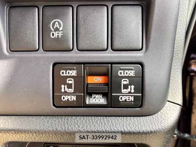 Toyota NOAH 2016-10 4046313-8