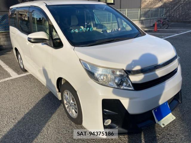 Toyota NOAH 2015-09 4598015-0