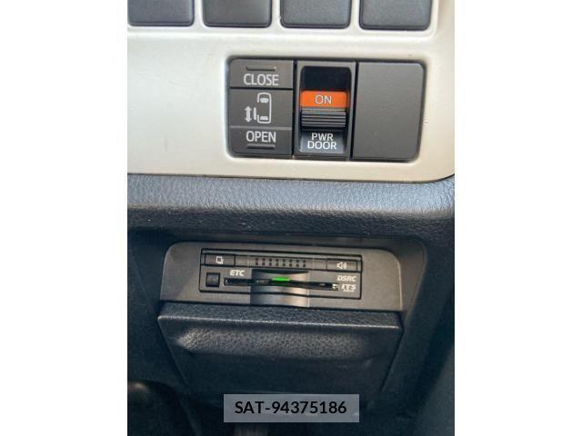 Toyota NOAH 2015-09 4598015-12