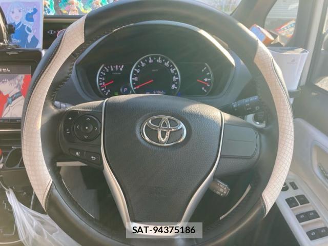 Toyota NOAH 2015-09 4598015-13
