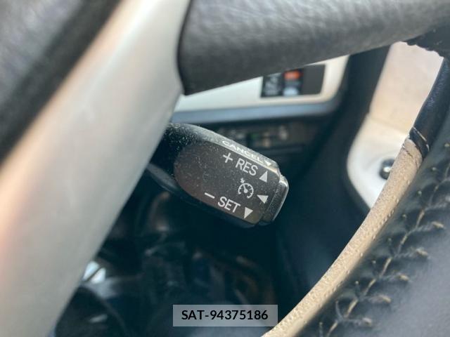 Toyota NOAH 2015-09 4598015-14