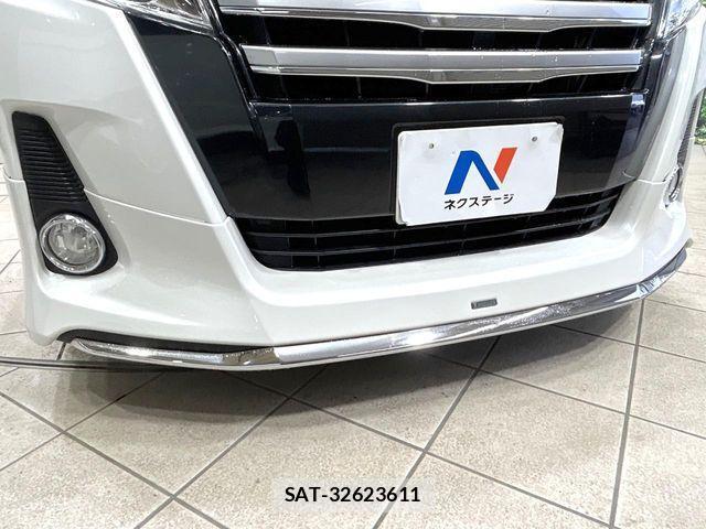 Toyota NOAH 2014-03 4597995-2