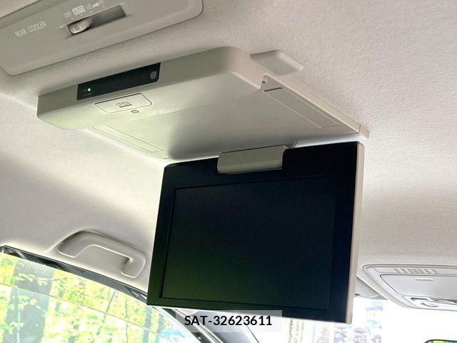 Toyota NOAH 2014-03 4597995-3