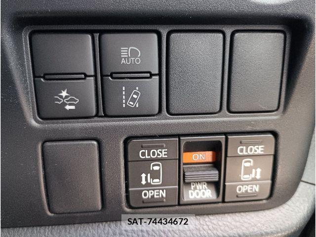 Toyota NOAH 2021-01 4756175-19