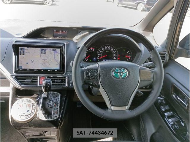 Toyota NOAH 2021-01 4756175-2