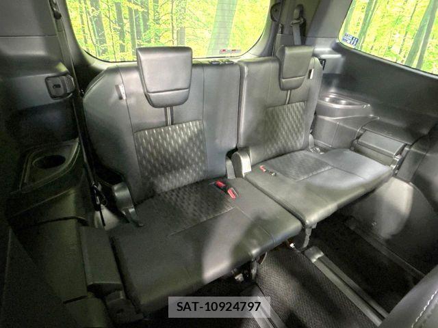 Toyota NOAH 2025-04 4973137-9