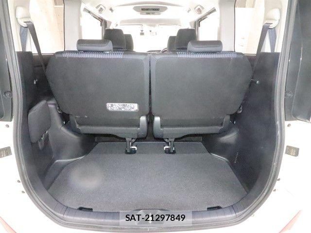 Toyota NOAH 2015-03 4973206-11