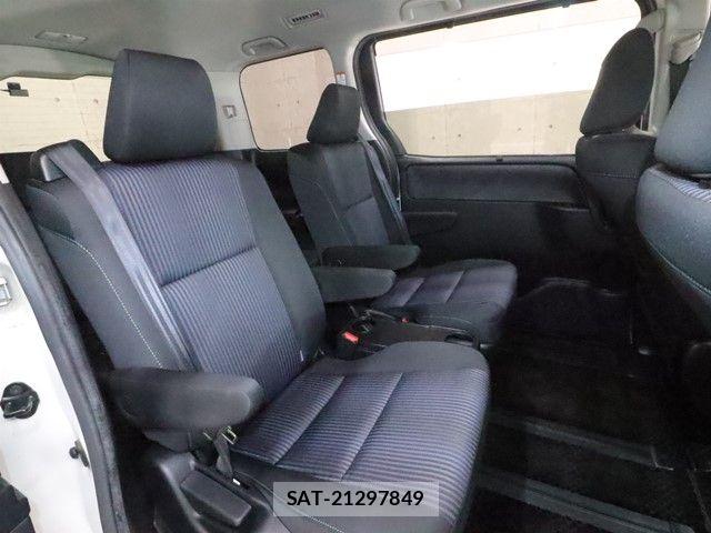 Toyota NOAH 2015-03 4973206-4