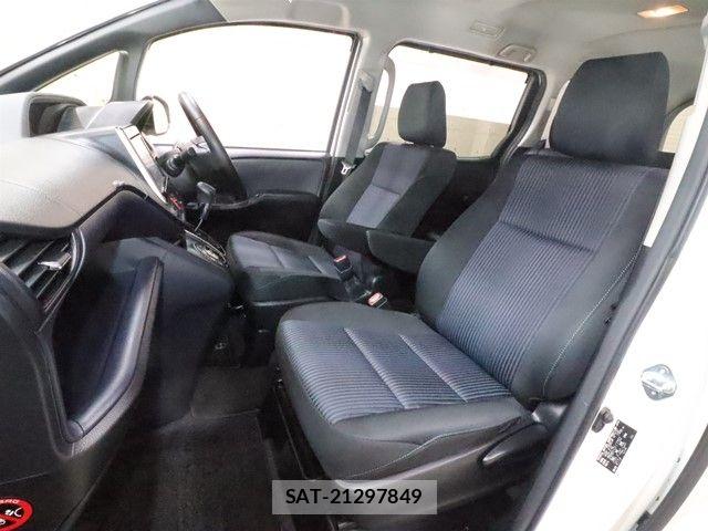 Toyota NOAH 2015-03 4973206-7