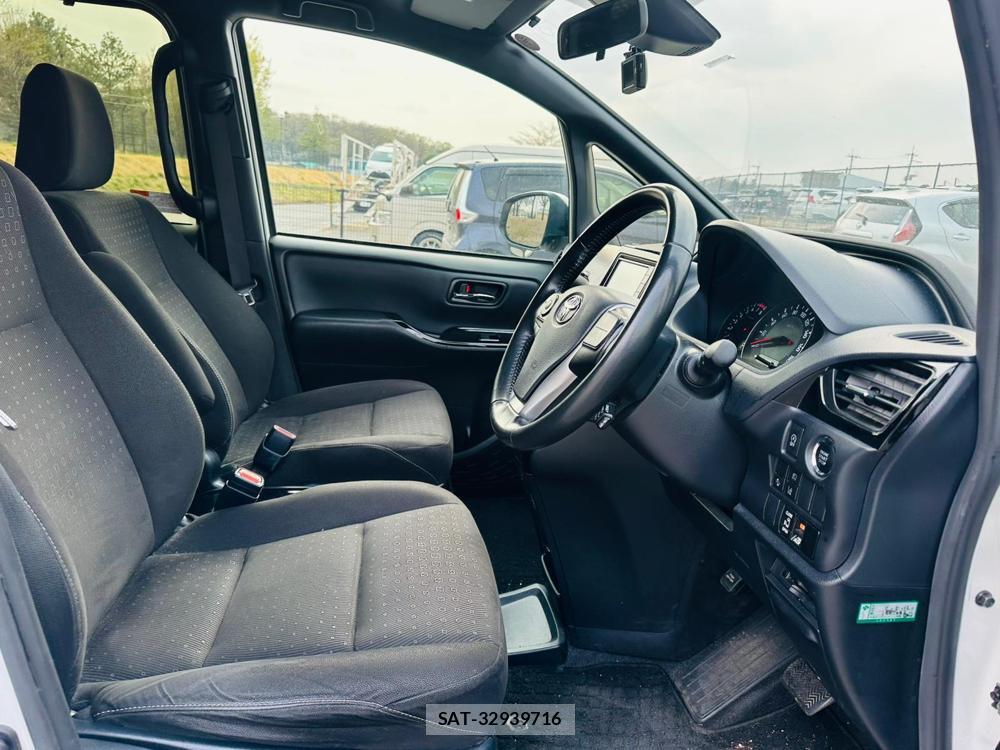 Toyota NOAH 2020 4668271-11