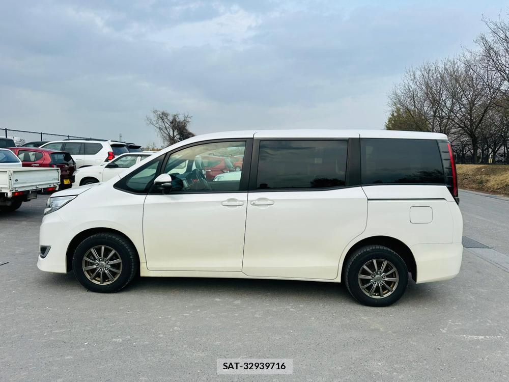 Toyota NOAH 2020 4668271-1