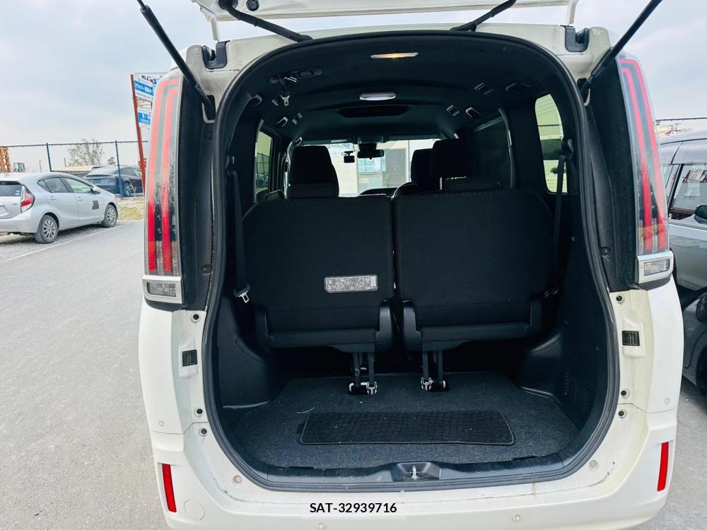 Toyota NOAH 2020 4668271-26