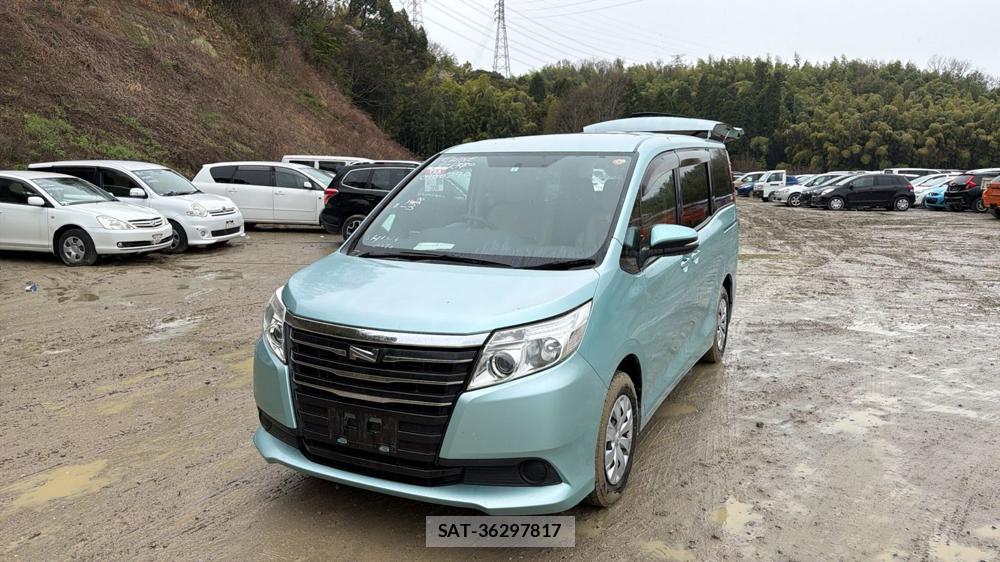 Toyota NOAH 2015 4209826-0