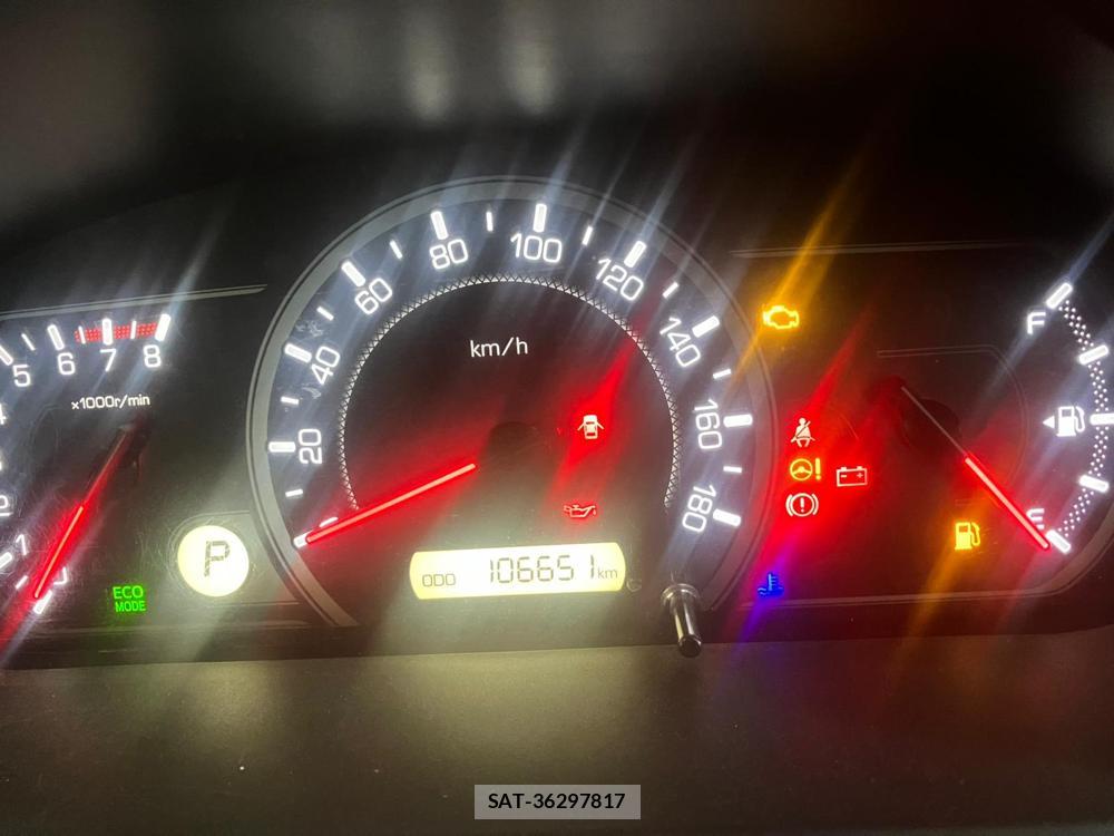 Toyota NOAH 2015 4209826-13