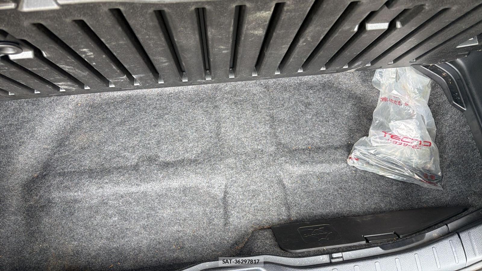 Toyota NOAH 2015 4209826-20