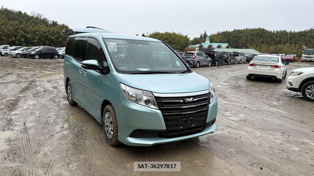Toyota NOAH 2015 4209826-6