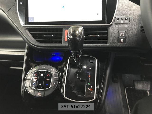 Toyota NOAH 2021-02 5874039-18