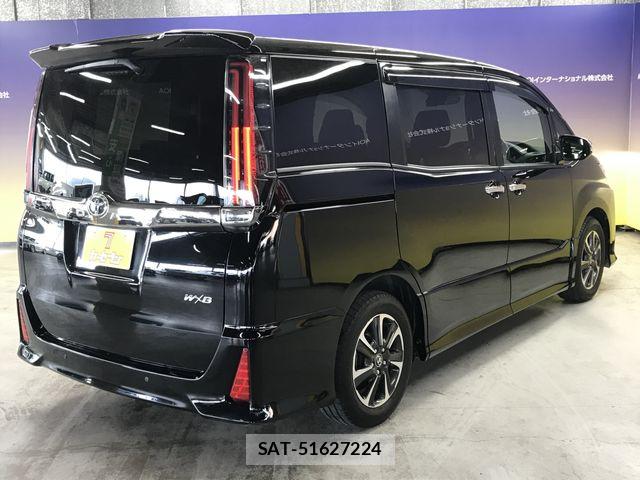 Toyota NOAH 2021-02 5874039-2