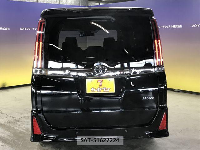 Toyota NOAH 2021-02 5874039-8