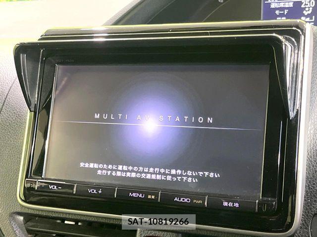 Toyota NOAH 2014-03 5874111-2