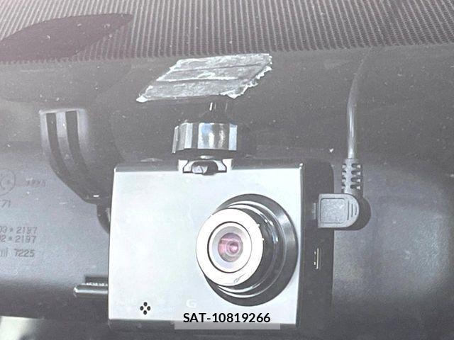 Toyota NOAH 2014-03 5874111-6