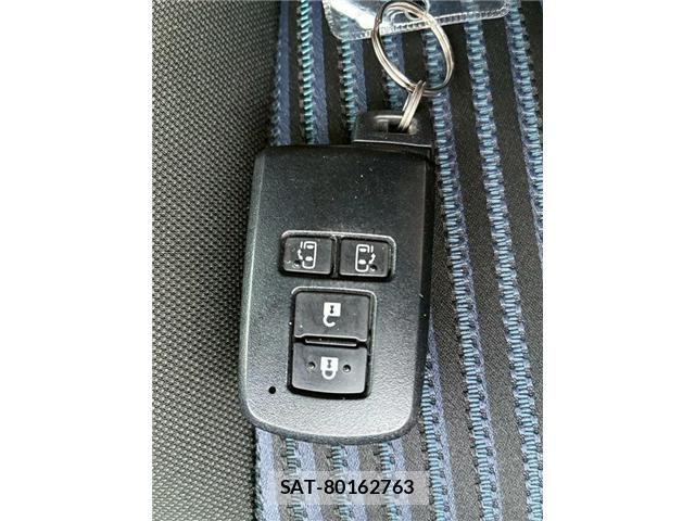 Toyota NOAH 2016-08 5874098-29