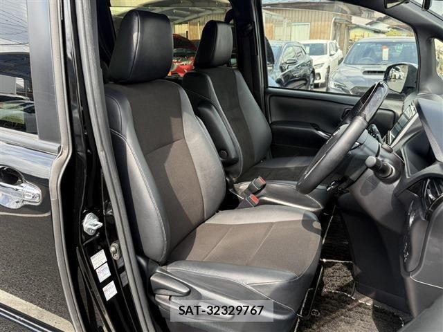 Toyota NOAH 2020-11 6014572-13