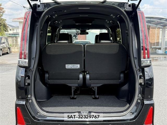 Toyota NOAH 2020-11 6014572-16