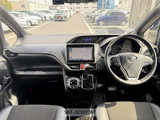 Toyota NOAH 2020-11 6014572-17
