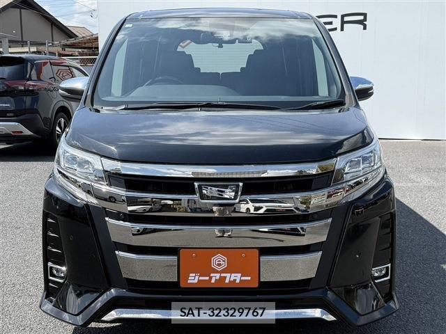 Toyota NOAH 2020-11 6014572-6