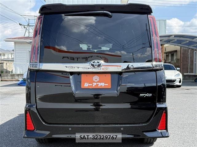 Toyota NOAH 2020-11 6014572-8