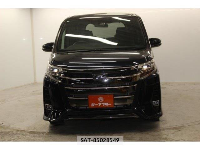 Toyota NOAH 2020-09 6014556-1