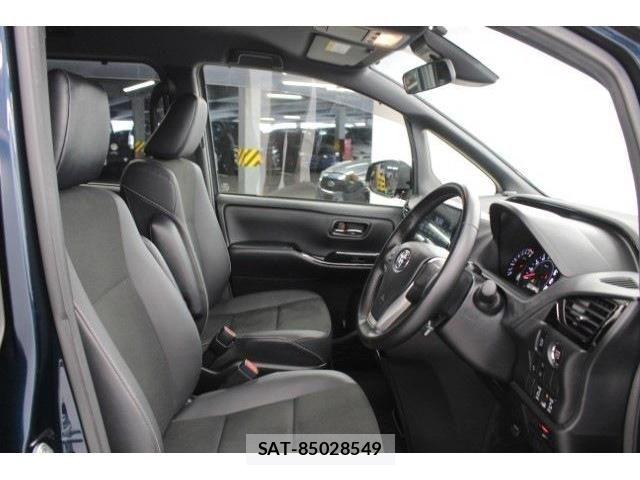 Toyota NOAH 2020-09 6014556-26