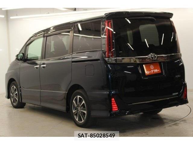 Toyota NOAH 2020-09 6014556-6